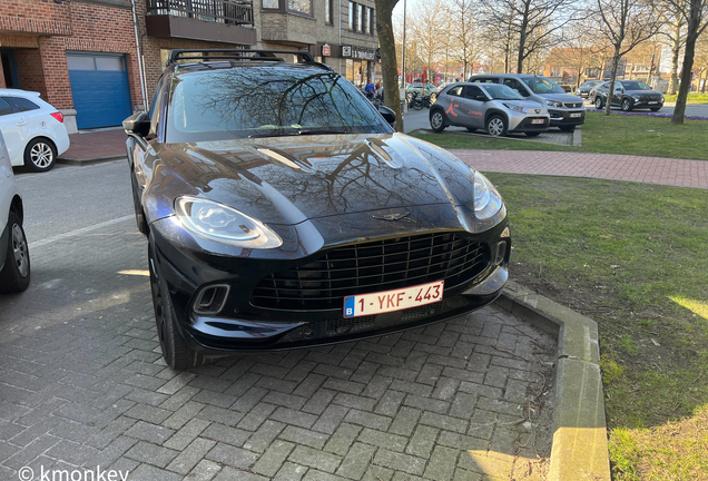 Aston Martin DBX