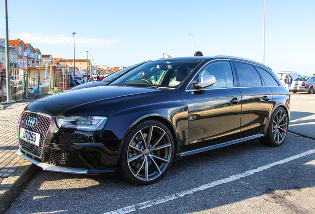 Audi RS4 Avant B8