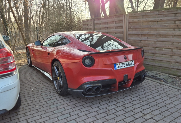 Ferrari F12berlinetta Novitec Rosso