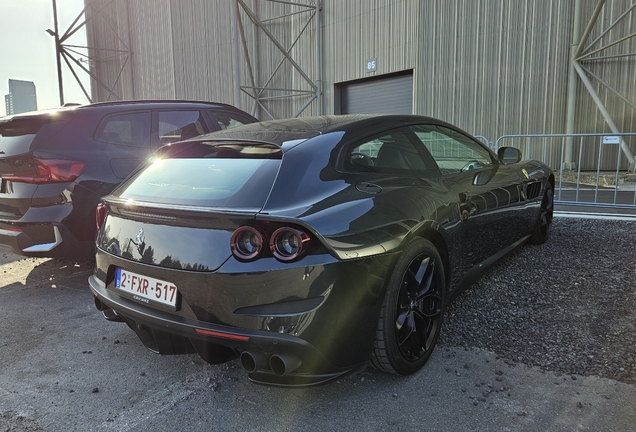 Ferrari GTC4Lusso T