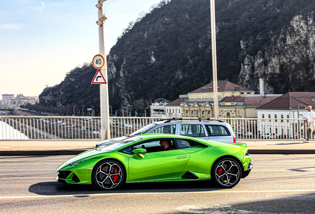 Lamborghini Huracán LP640-4 EVO