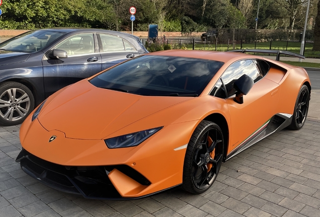 Lamborghini Huracán LP640-4 Performante