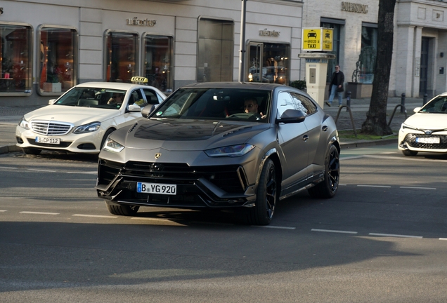 Lamborghini Urus Performante