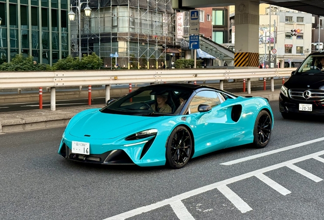 McLaren Artura Spider