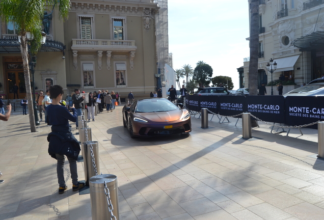 McLaren GT