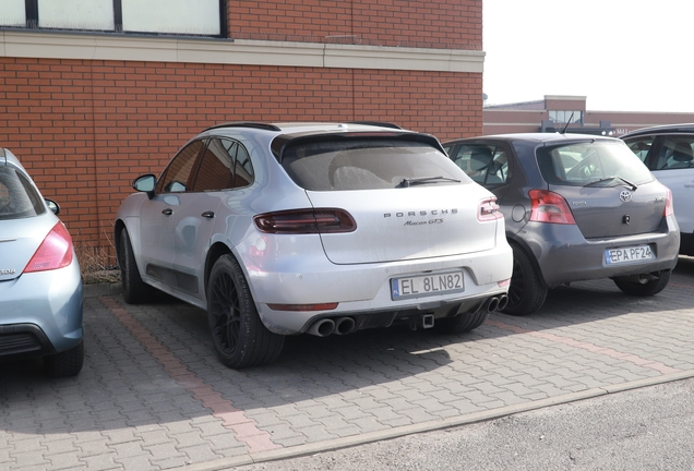 Porsche 95B Macan GTS