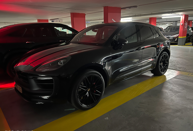 Porsche 95B Macan GTS MkIII