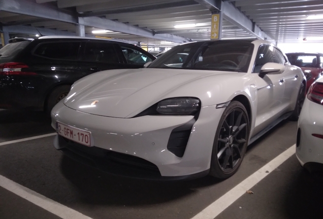 Porsche Taycan GTS Sport Turismo