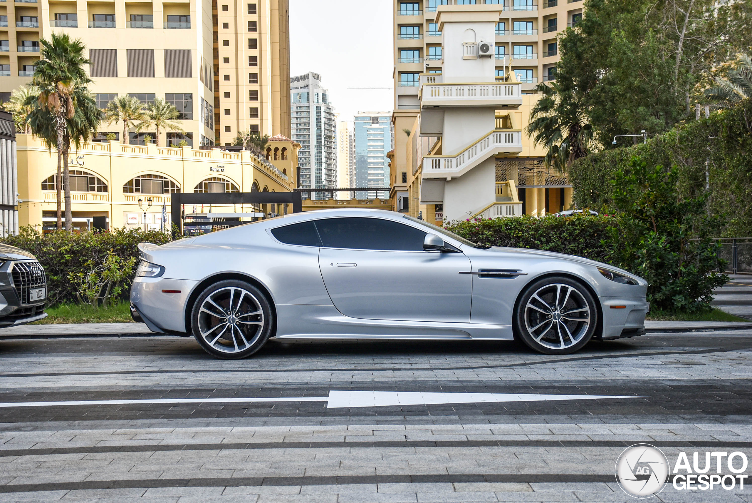 Aston Martin DBS