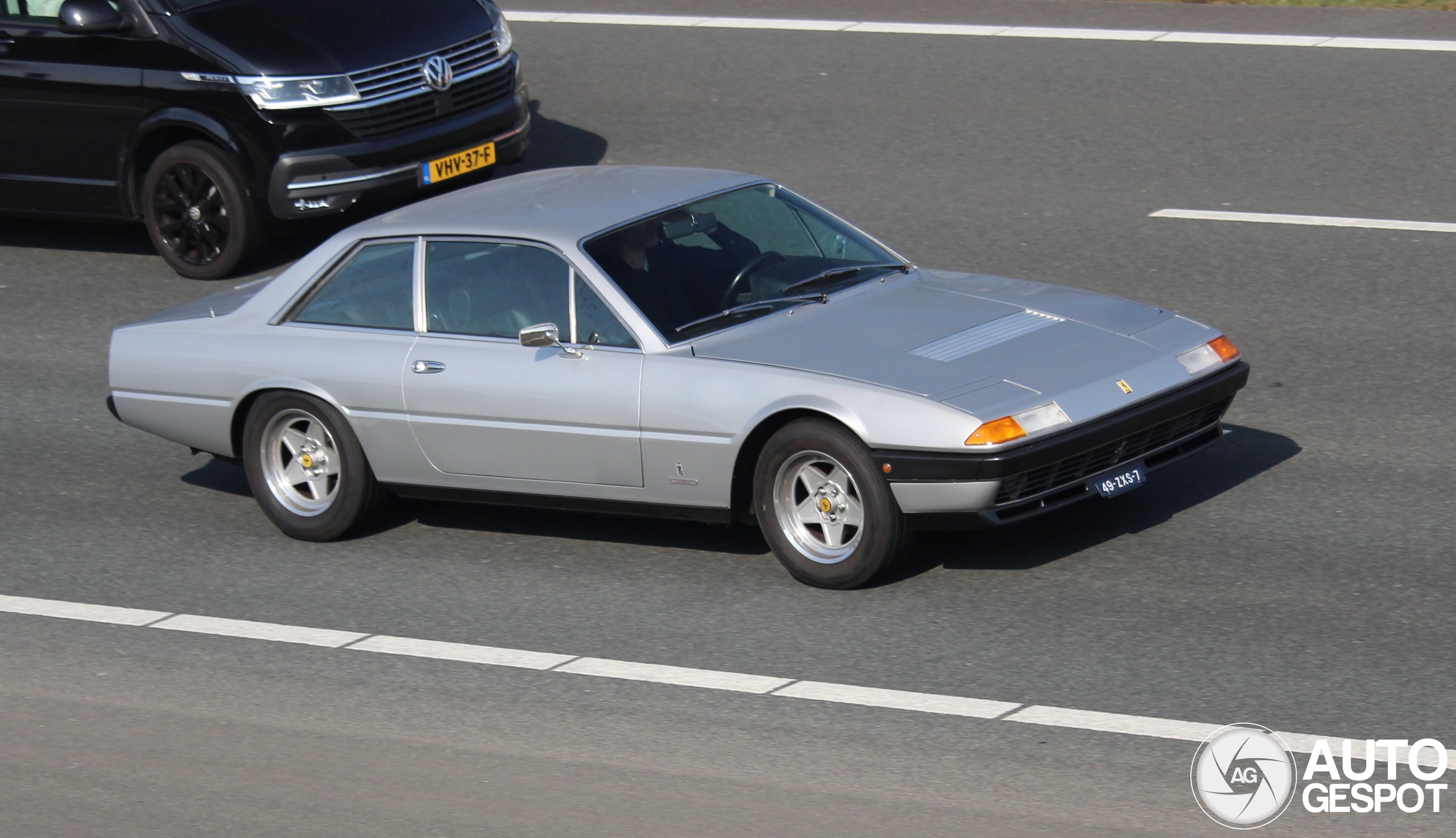 Ferrari 400i