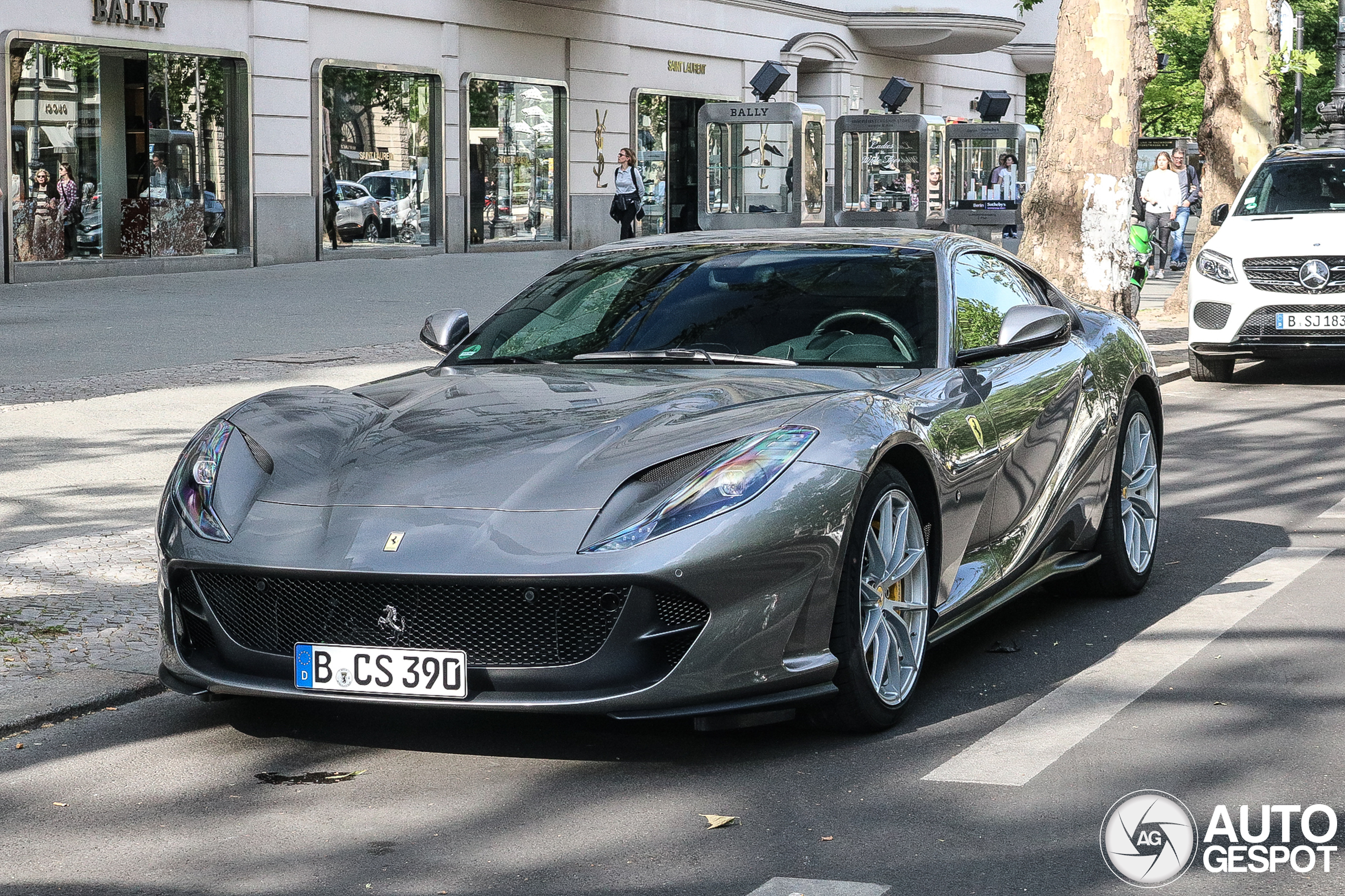 Ferrari 812 Superfast