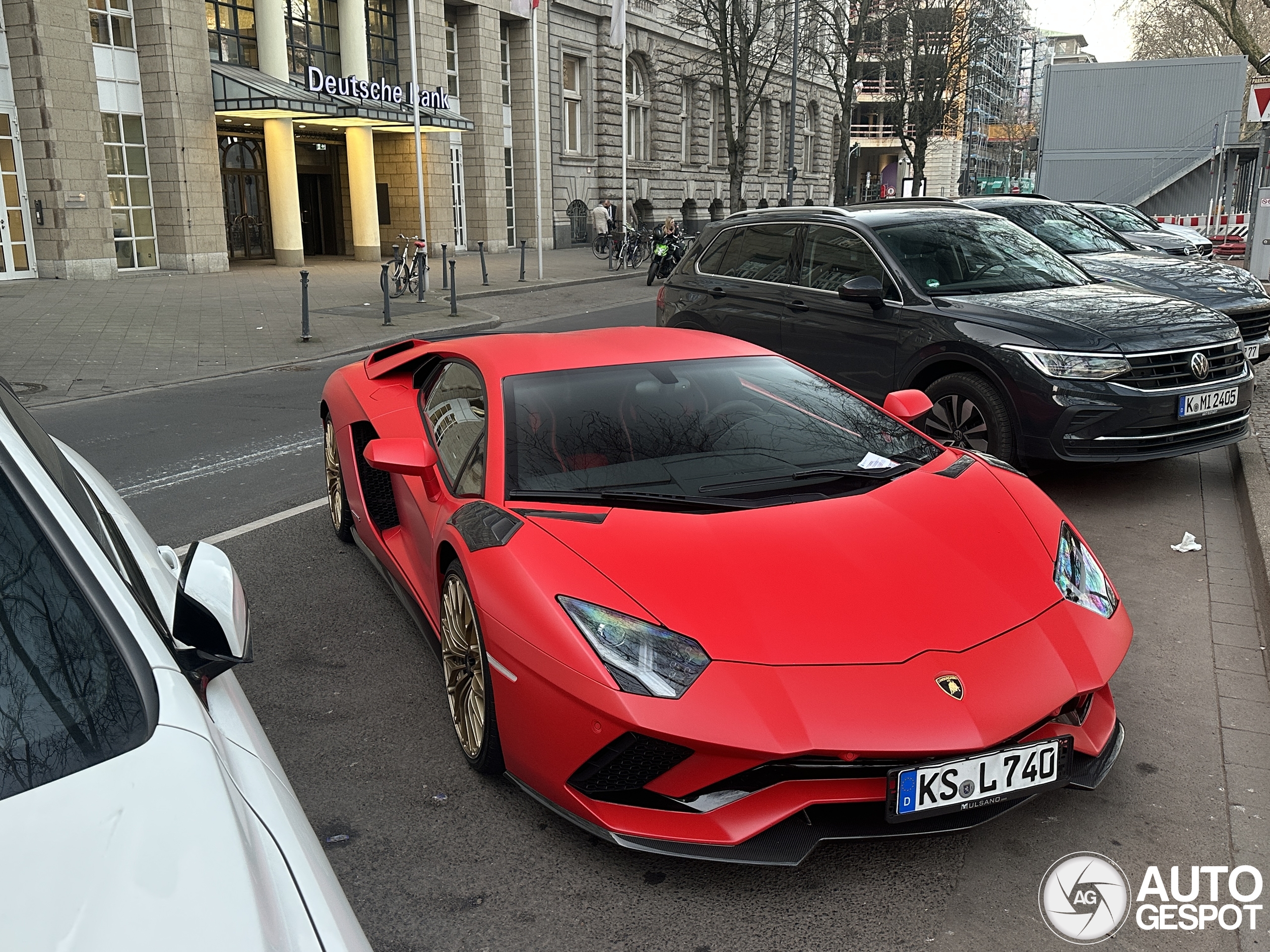 Lamborghini Aventador S LP740-4