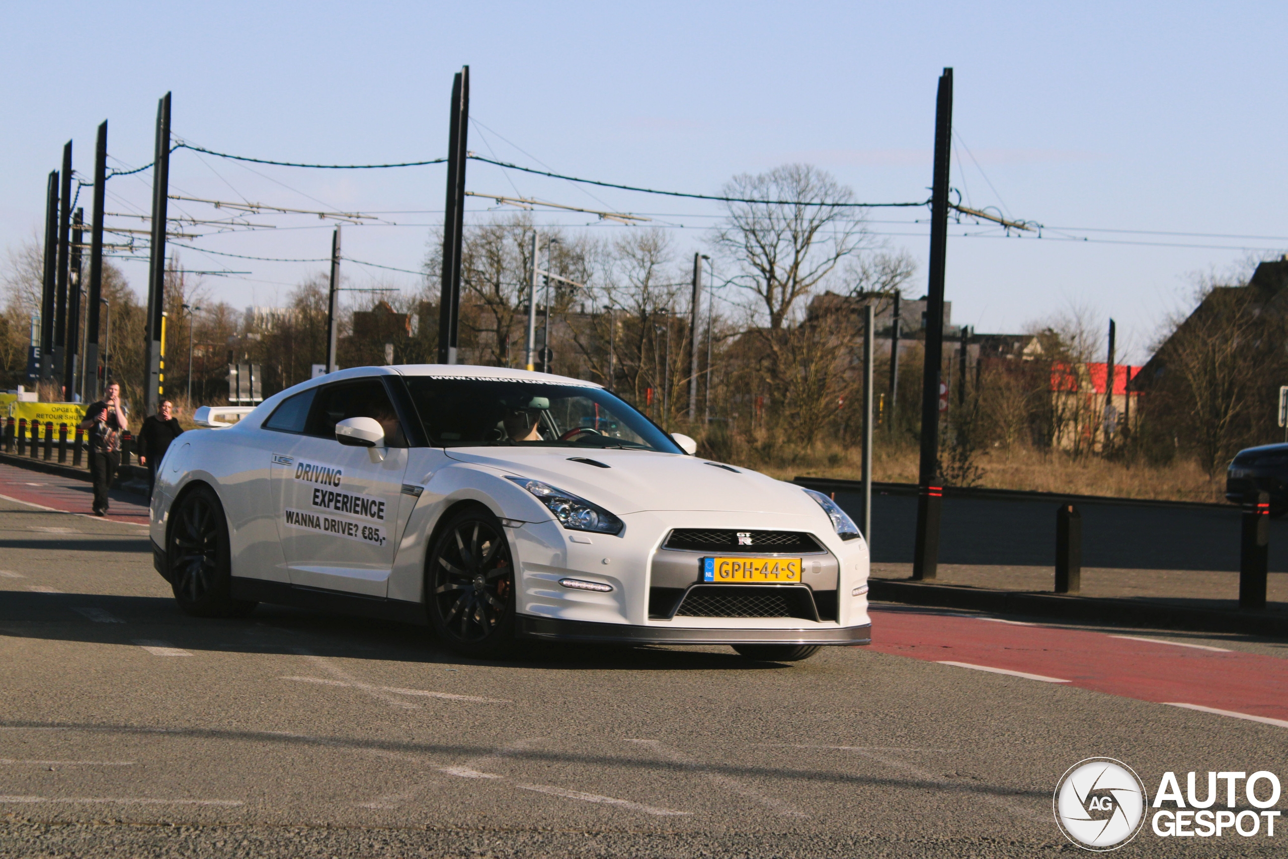 Nissan GT-R 2012