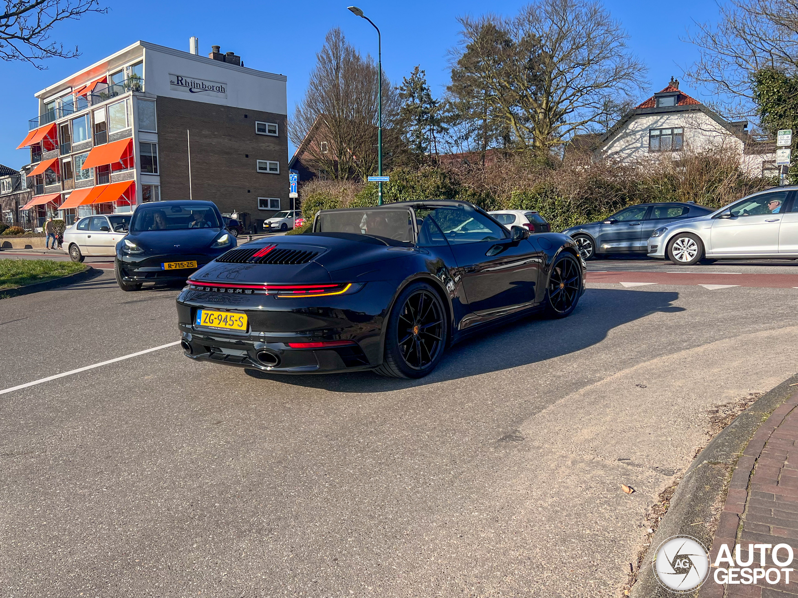 Porsche 992 Carrera 4S Cabriolet