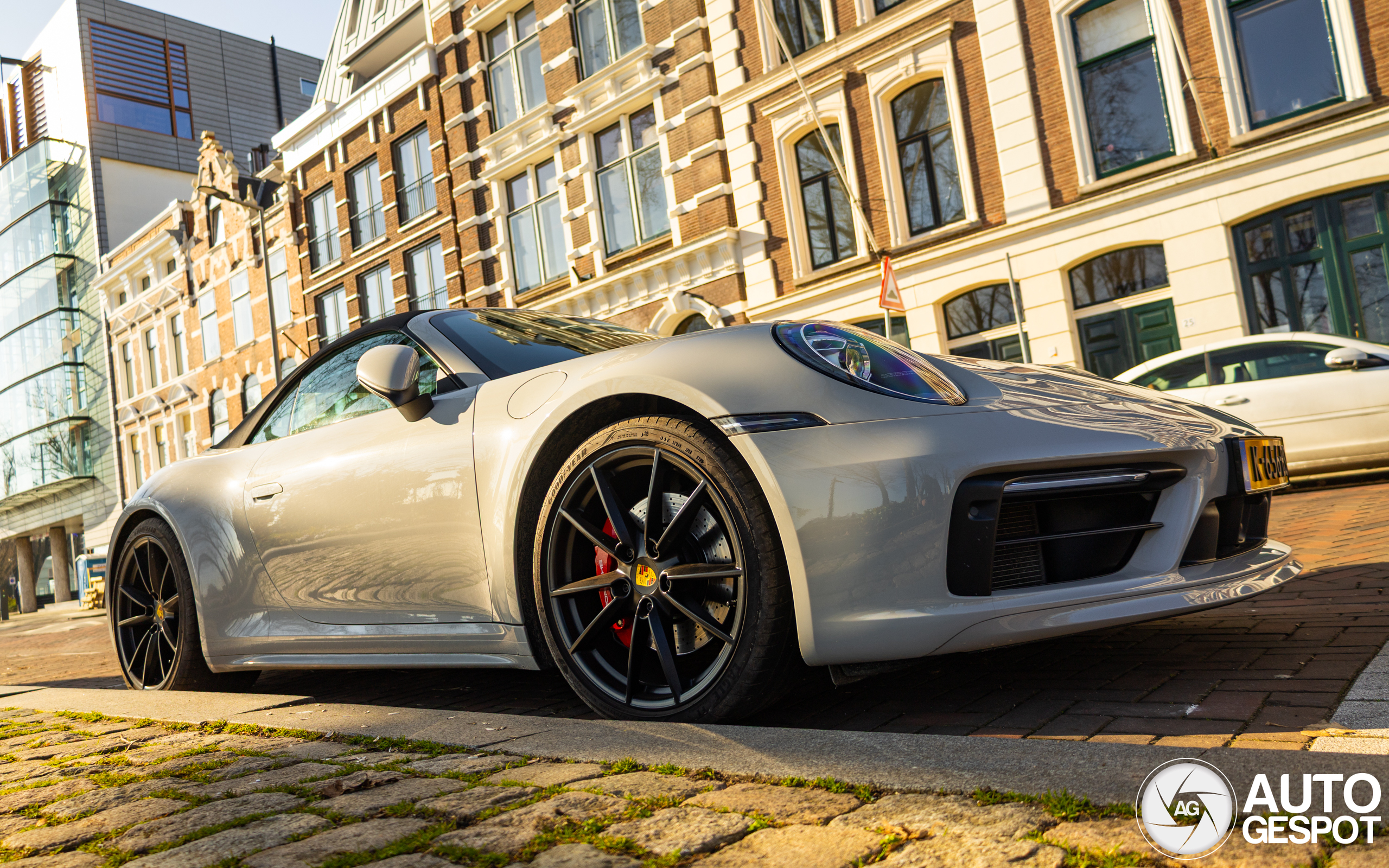 Porsche 992 Carrera 4S Cabriolet
