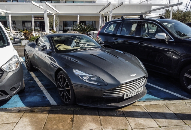 Aston Martin DB11