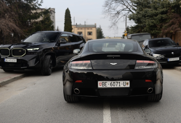 Aston Martin V8 Vantage 2012