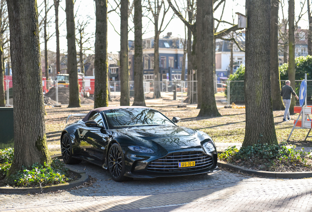 Aston Martin V12 Vantage Roadster 2023