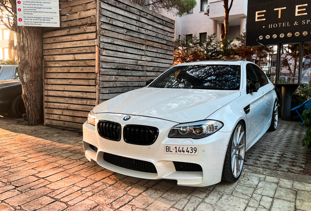 BMW M5 F10 2011