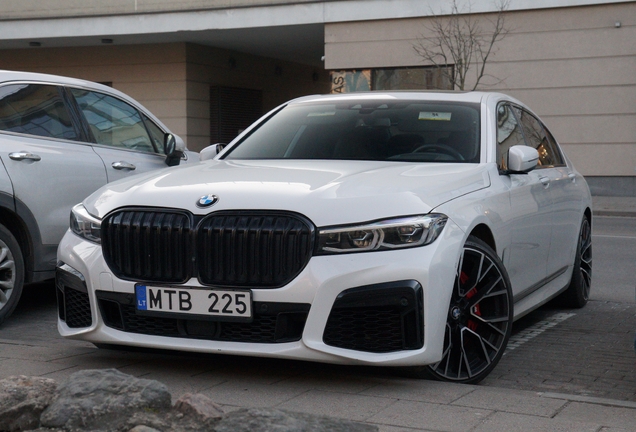 BMW M760Li xDrive 2019