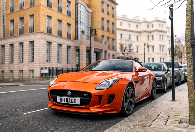 Jaguar F-TYPE S Convertible