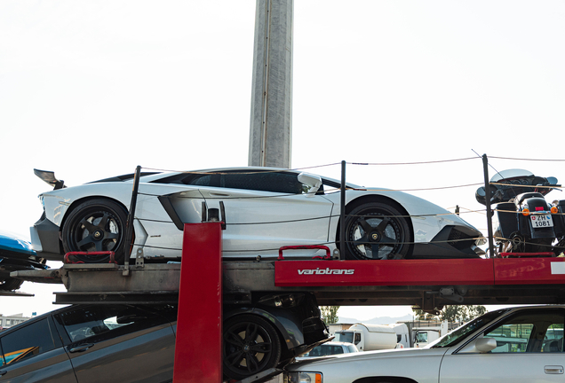 Lamborghini Aventador LP700-4