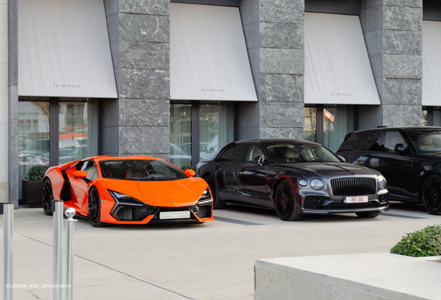 Lamborghini Revuelto