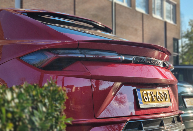 Lamborghini Urus S