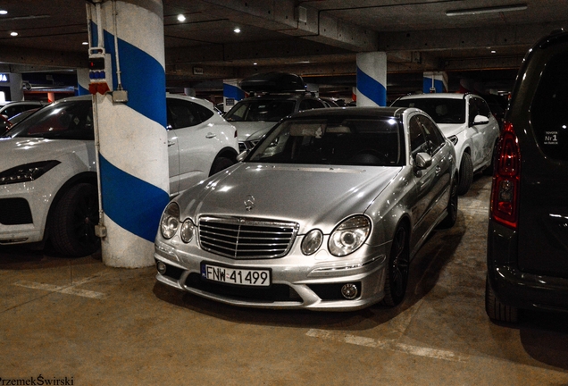 Mercedes-Benz E 63 AMG