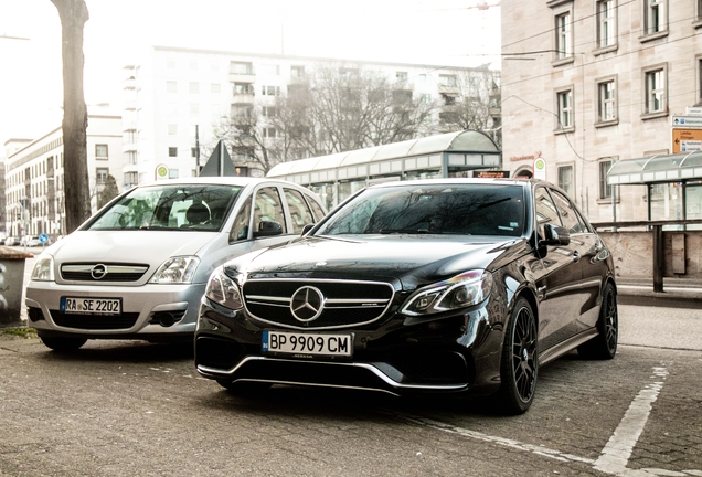 Mercedes-Benz E 63 AMG S W212