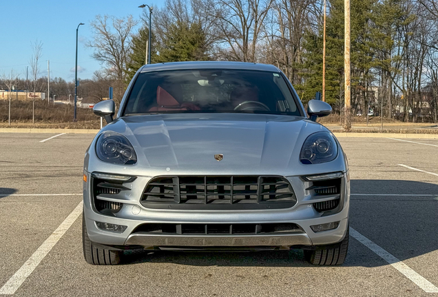 Porsche 95B Macan GTS