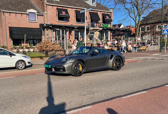 Porsche 992 Turbo S Cabriolet