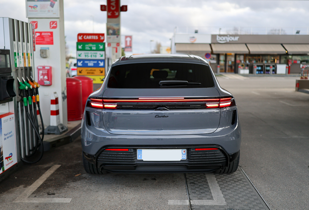 Porsche Macan EV Turbo