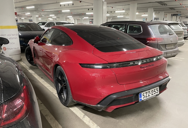 Porsche Taycan Turbo