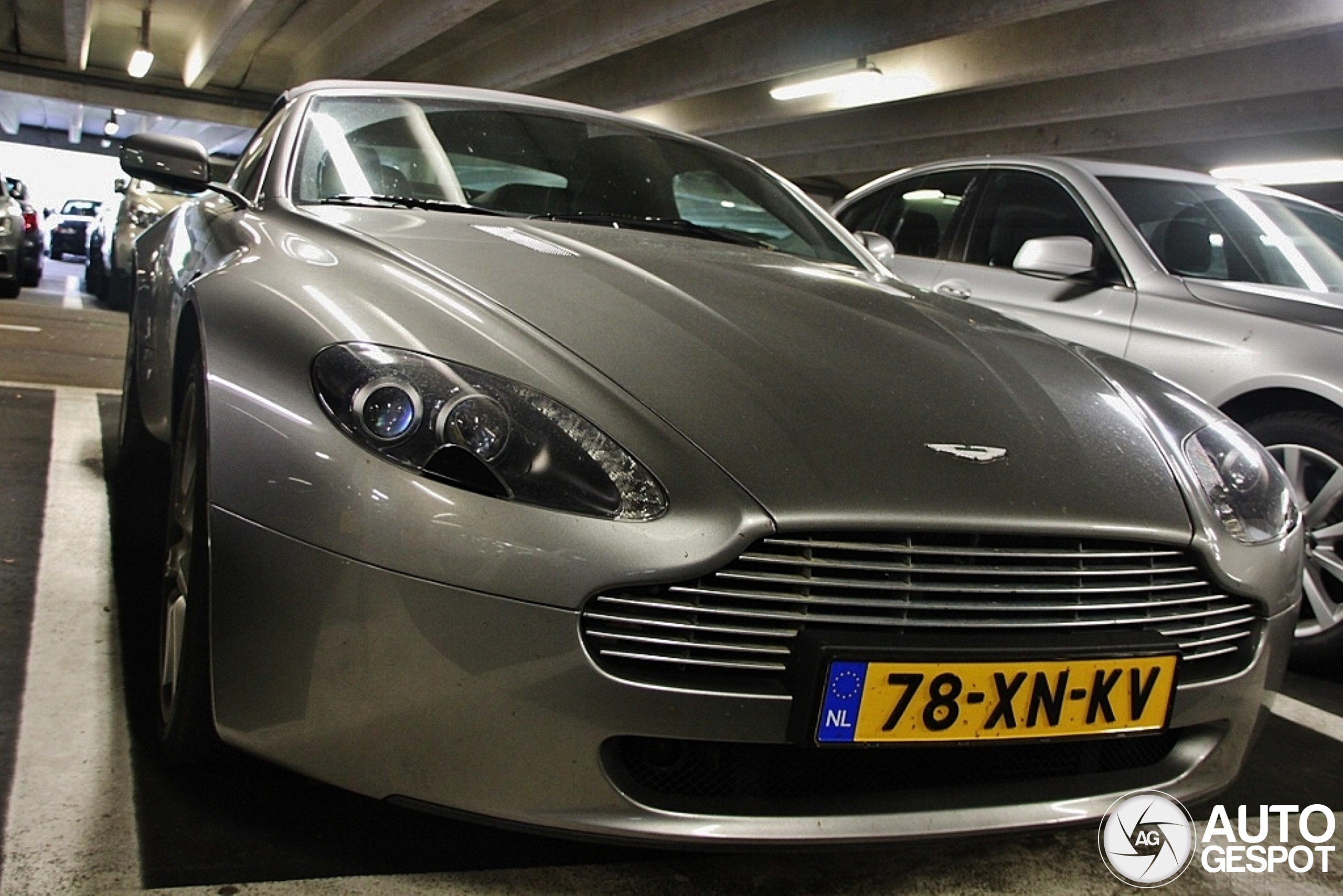 Aston Martin V8 Vantage Roadster