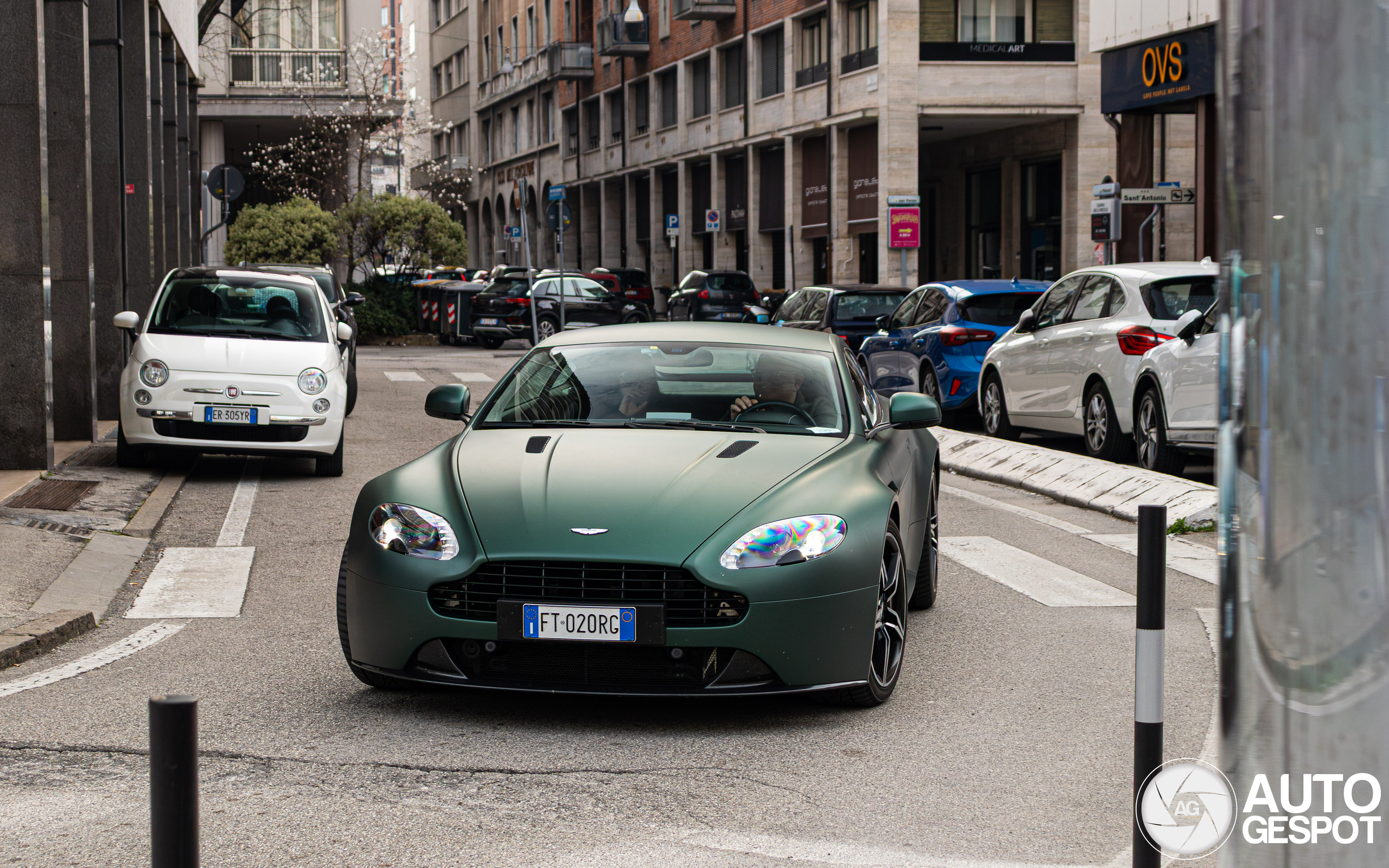 Aston Martin V8 Vantage S