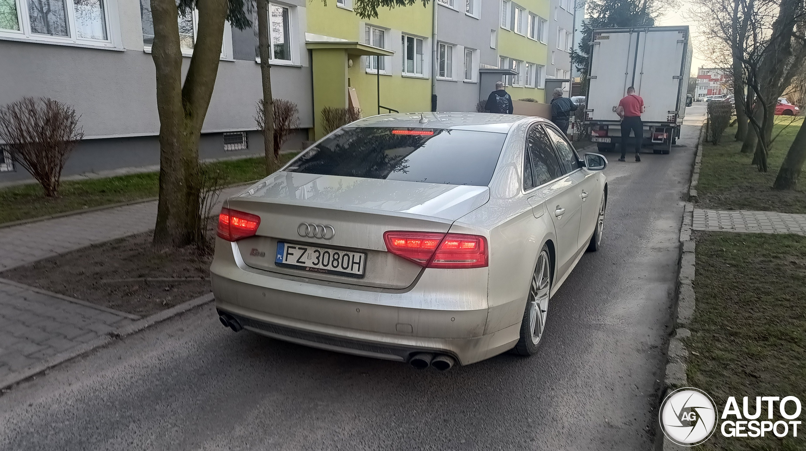 Audi S8 D4