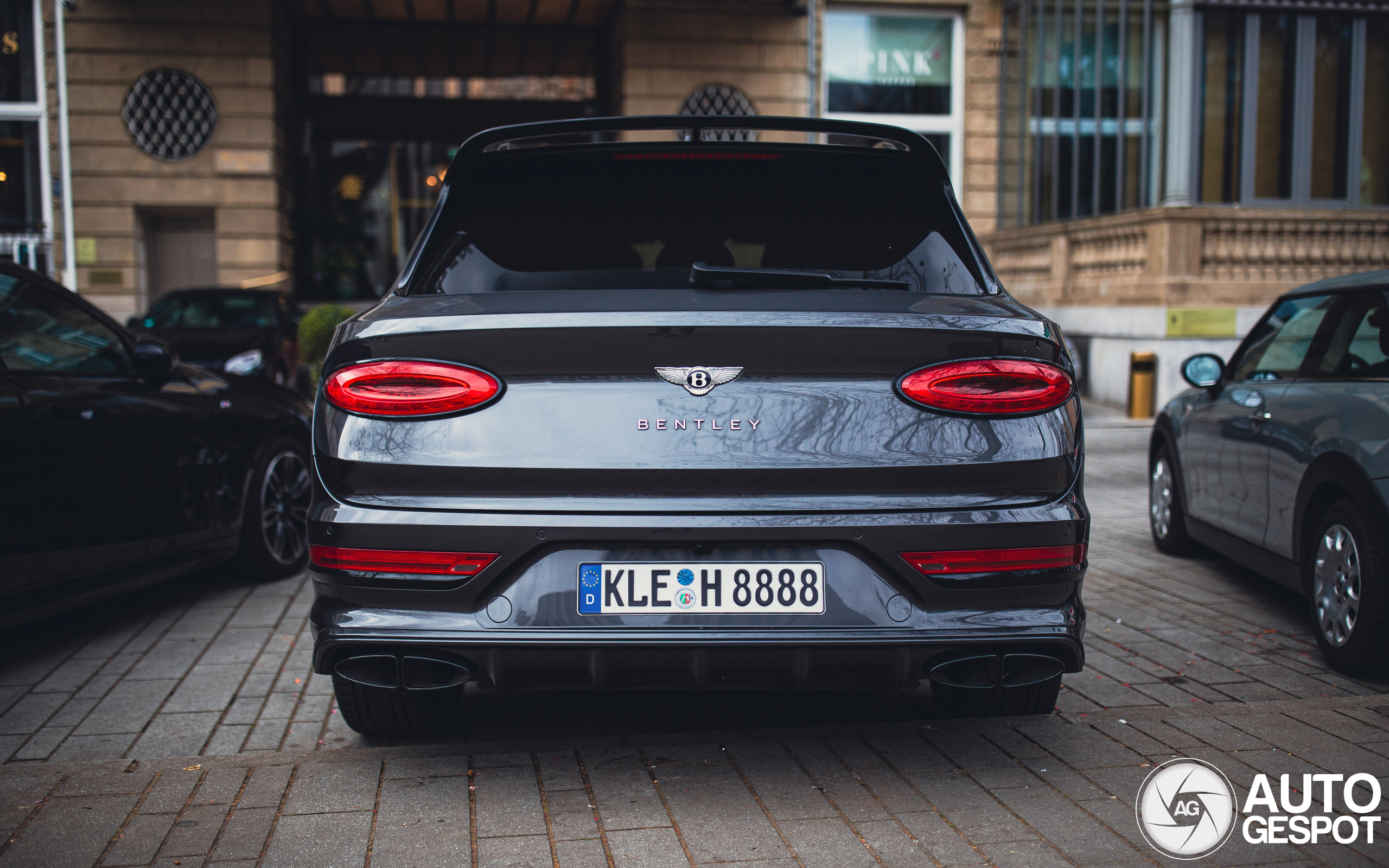 Bentley Bentayga V8 2021