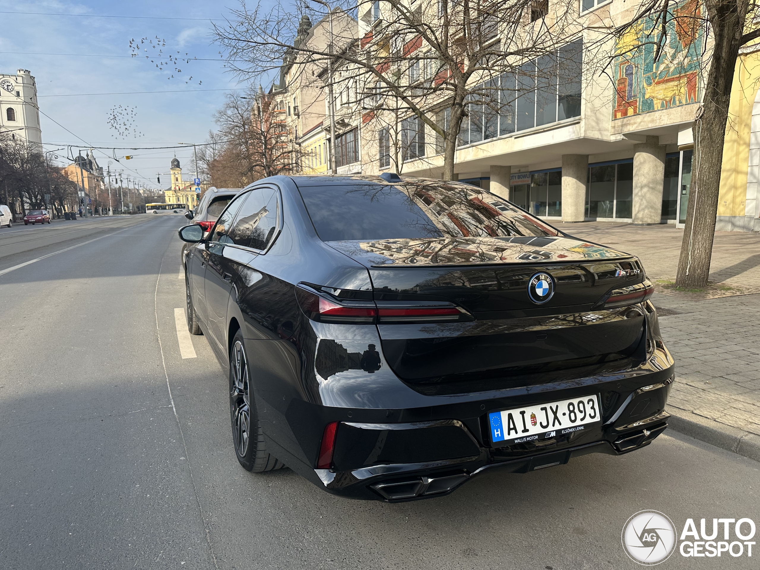 BMW M760e xDrive
