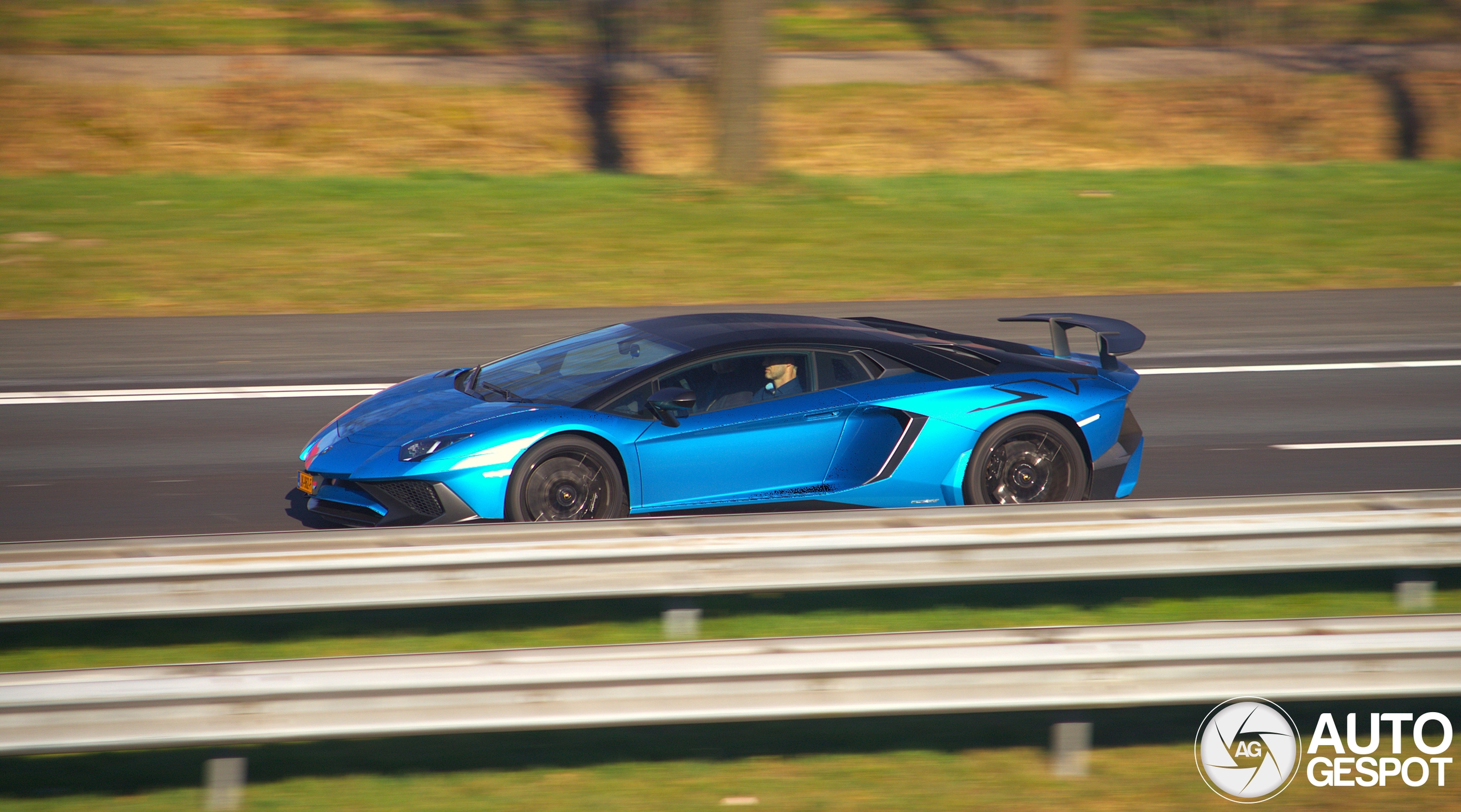 Lamborghini Aventador LP750-4 SuperVeloce
