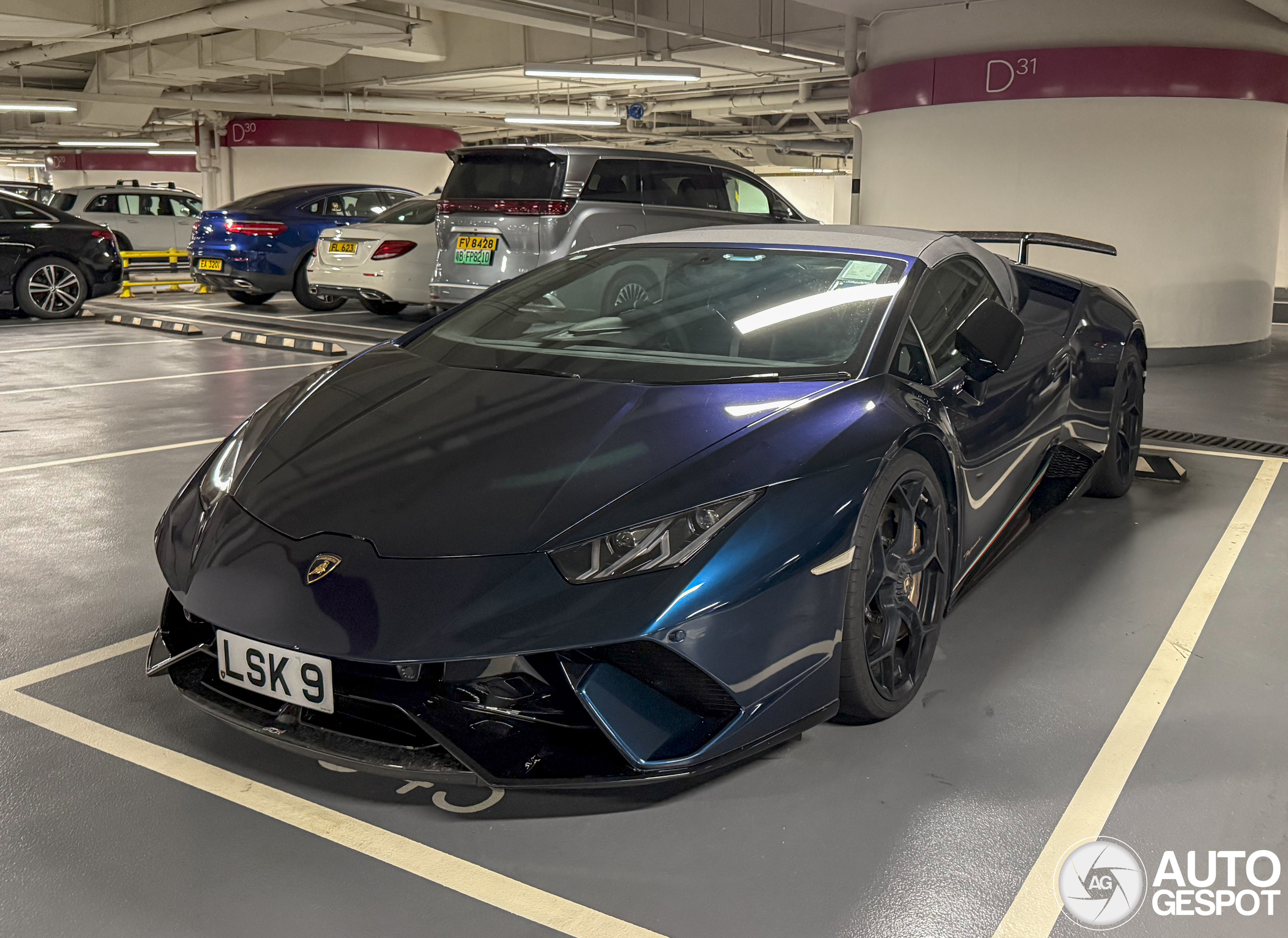 Lamborghini Huracán LP640-4 Performante Spyder