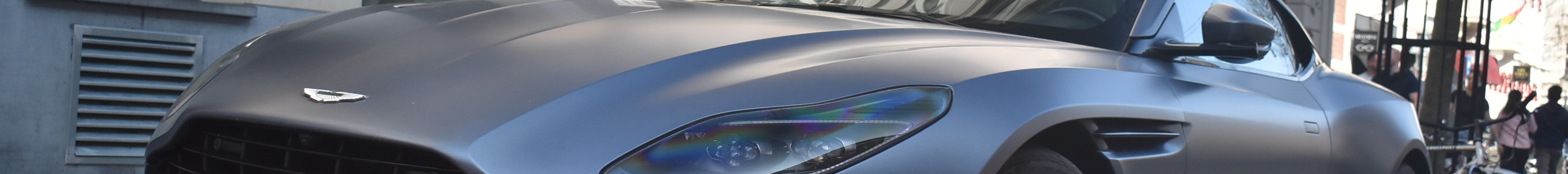Aston Martin DB11 V8