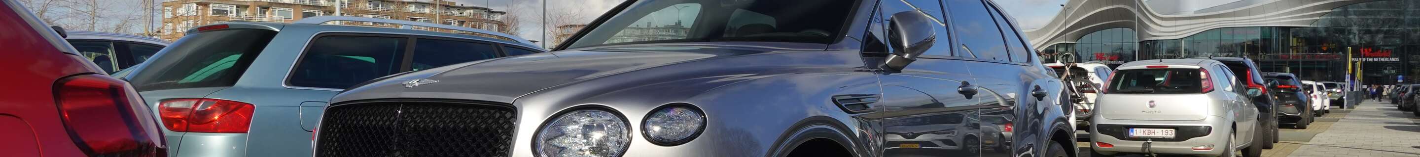 Bentley Bentayga Hybrid 2021