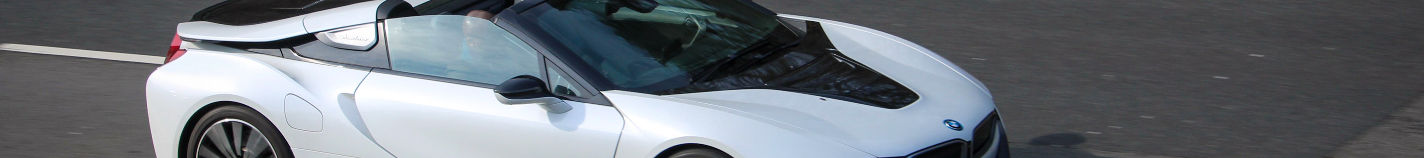 BMW i8 Roadster