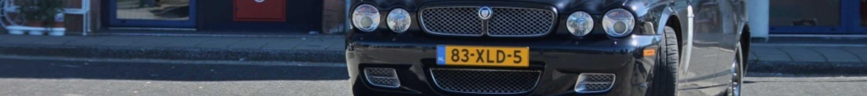 Jaguar XJR Portfolio