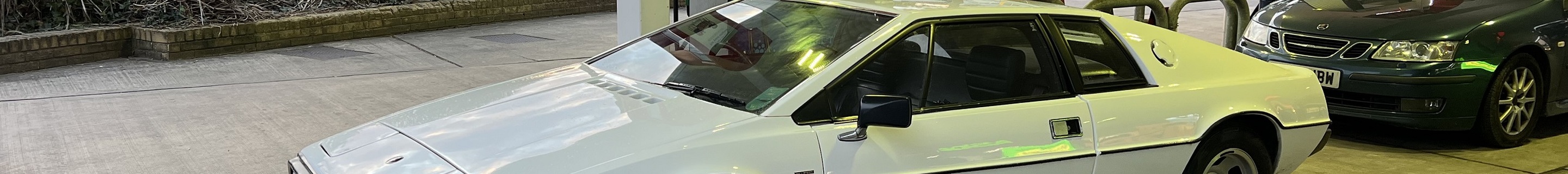 Lotus Esprit S1