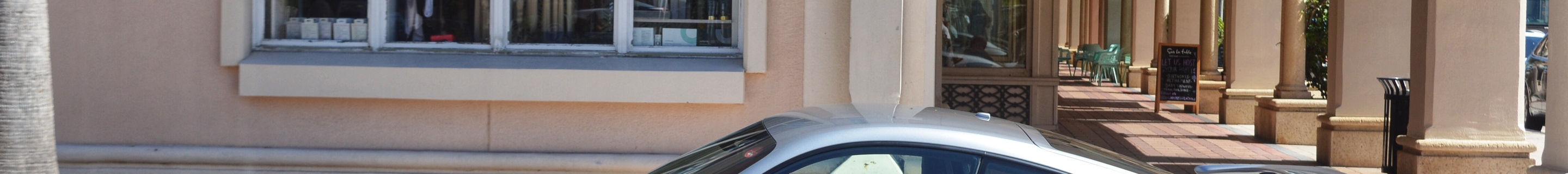 Porsche 718 Cayman GT4