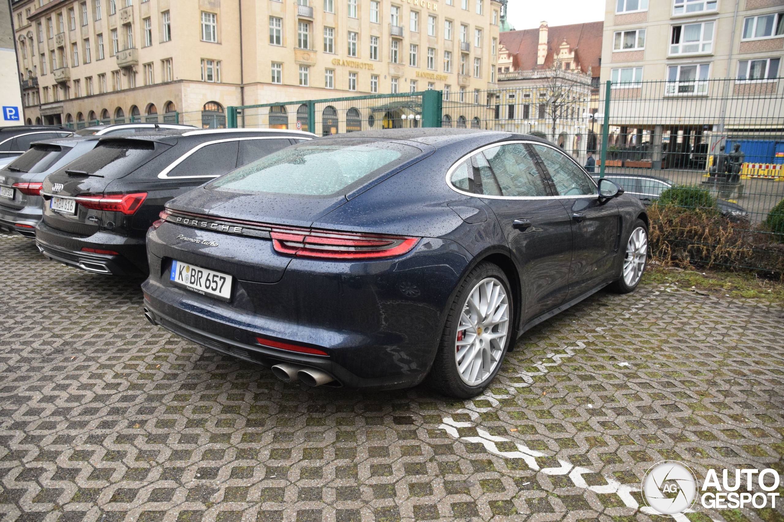 Porsche 971 Panamera Turbo