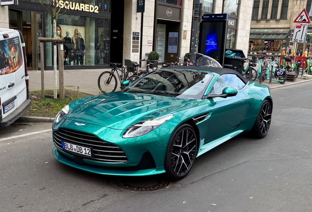Aston Martin DB12 Volante