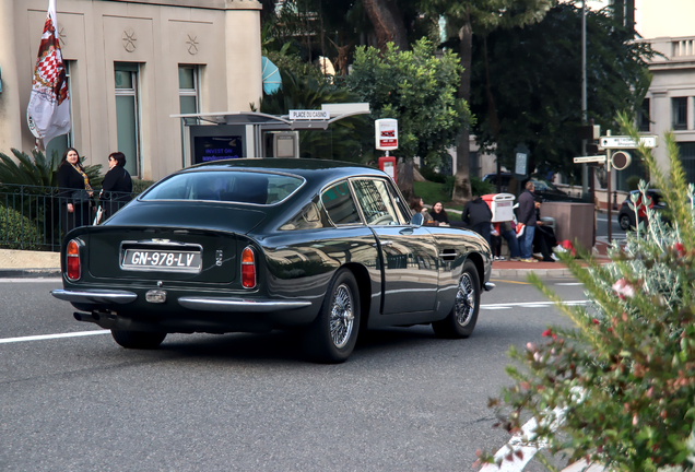 Aston Martin DB6 MKI